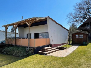 Gemütlicher Bungalow an der Mecklenburgischen Seenplatte, Jabel